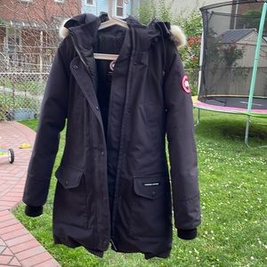 Canada goose trillium Xs. Navy
